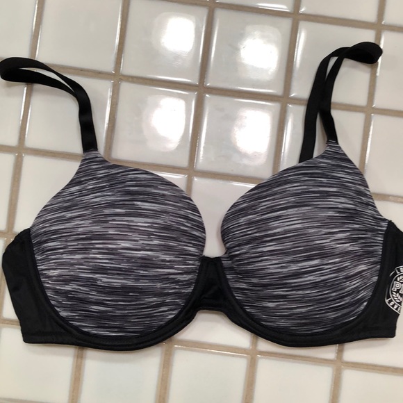 Black and white striped Love Pink bra - Picture 1 of 3